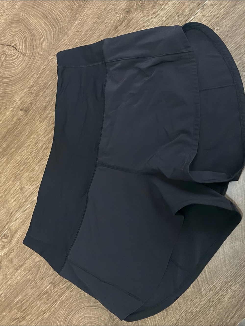 Women’s black lululemon speed up shorts